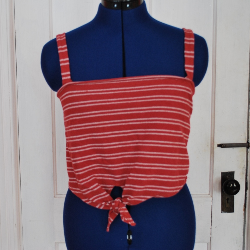 cropped tank top